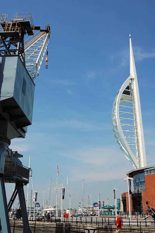 DSC_0259.jpg - Nikon D70s 2006 - Dock crane and Spinnaker Tower at Portsmouth.