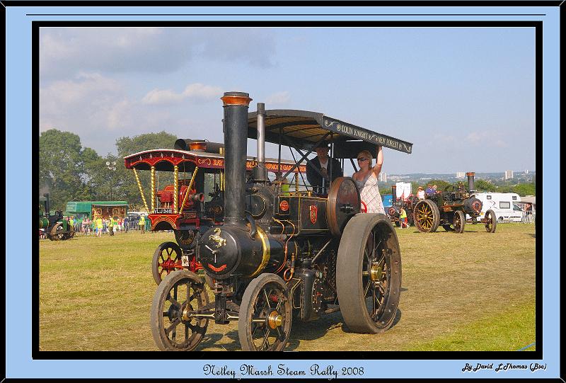 DSC_2584.jpg - Nikon D300 - Black and Red Steam Engine with public driving the engines at Netley Marsh Steam Show July 2008